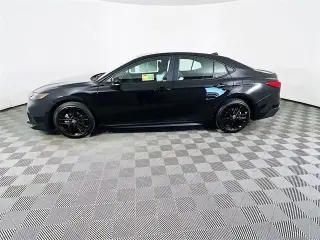 Toyota Camry 2025 SE 4dr Sedan