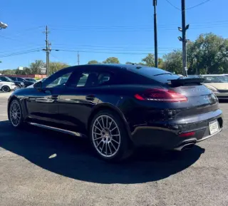 2014 Porsche Panamera 4