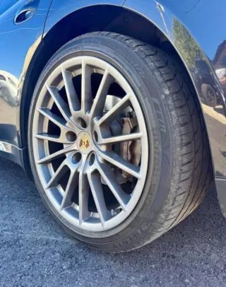 2014 Porsche Panamera 4