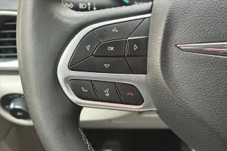 Chrysler Pacifica Plug-In Hybrid 2024 Select 4dr Mini-Van