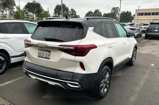 Kia Seltos 2022 AWD S 4dr SUV