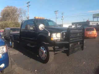 2003 Ford F-550 Super Duty