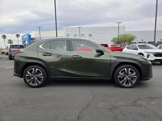 Lexus UX 200 2019 4dr Crossover