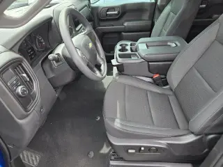 Chevrolet Silverado 1500 2024 4x2 Custom 4dr Crew Cab 5.8 ft. SB