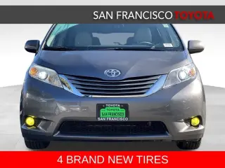 2013 Toyota Sienna XLE 8 Passenger