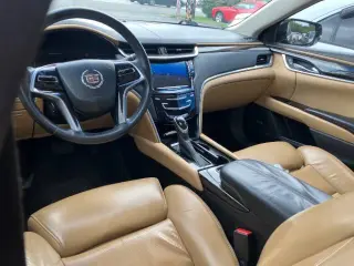 2013 Cadillac XTS Luxury Collection