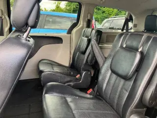 2014 Chrysler Town and Country Touring-L