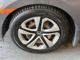 Honda Civic 2018 LX 4dr Sedan CVT