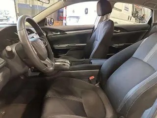 Honda Civic 2018 LX 4dr Sedan CVT