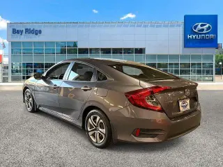 Honda Civic 2018 LX 4dr Sedan CVT