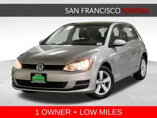 2017 Volkswagen Golf Wolfsburg