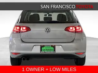 2017 Volkswagen Golf Wolfsburg