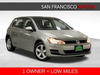2017 Volkswagen Golf Wolfsburg