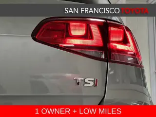 2017 Volkswagen Golf Wolfsburg