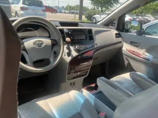 2013 Toyota Sienna