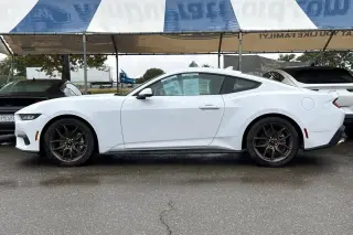 Ford Mustang 2024 EcoBoost Premium 2dr Fastback