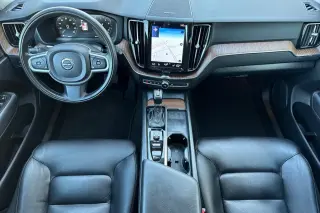 Volvo XC60 2021 AWD T6 Momentum 4dr SUV