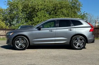 Volvo XC60 2021 AWD T6 Momentum 4dr SUV