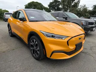 Ford Mustang Mach-E 2023 Premium 4dr SUV
