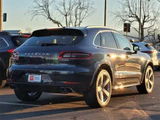 2016 Porsche Macan Turbo
