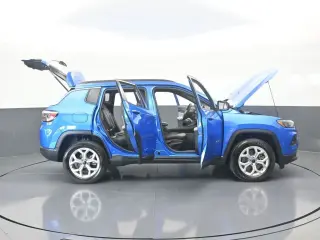 Jeep Compass 2025 4x4 Latitude 4dr SUV