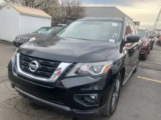2018 Nissan Pathfinder SV