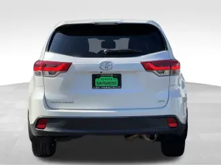 2017 Toyota Highlander LE