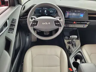 2024 Kia Niro EX Touring