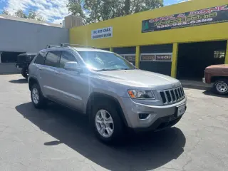 2016 Jeep Grand Cherokee Laredo