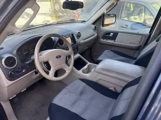 2003 Ford Expedition Eddie Bauer