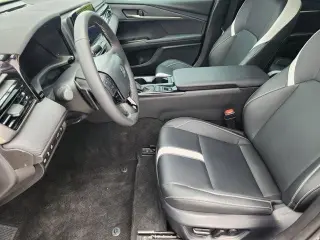 Toyota Camry 2026 SE 4dr Sedan