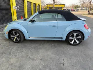 2013 Volkswagen Beetle Convertible