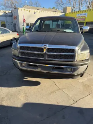 1996 Dodge Ram 2500
ST