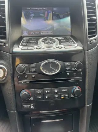 2015 Infiniti QX70