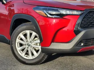 2025 Toyota Corolla Cross LE