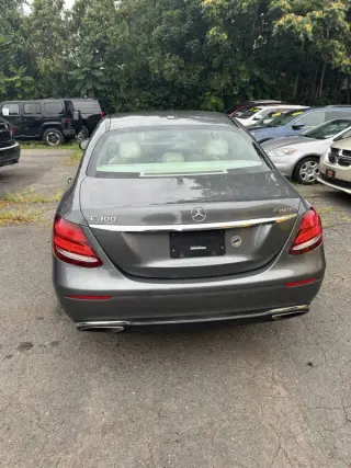 2017 Mercedes-Benz E-Class E 300 4MATIC