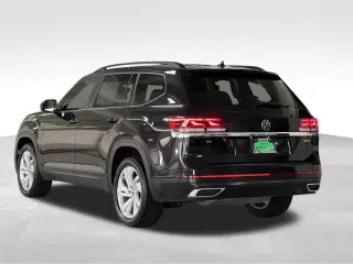 2022 Volkswagen Atlas 2.0T SE w/Technology