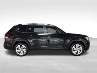 2022 Volkswagen Atlas 2.0T SE w/Technology