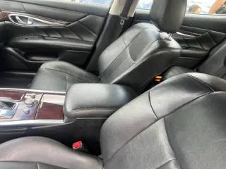 2015 Infiniti Q70L 3.7