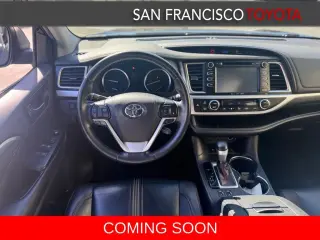 Silver Certified 2019 Toyota Highlander SE