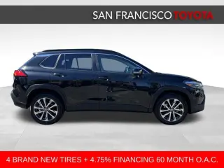 2024 Toyota Corolla Cross XLE