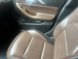 2017 Infiniti QX30 Premium