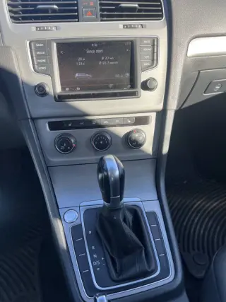 2016 Volkswagen Golf TSI SE