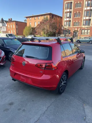 2016 Volkswagen Golf TSI SE