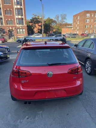 2016 Volkswagen Golf TSI SE