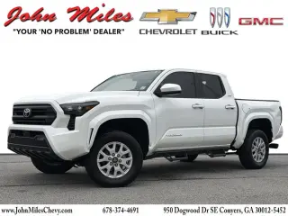 Toyota Tacoma 2024 4x4 SR5 4 puertas Doble Cabina 5.0 ft SB