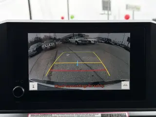 Toyota Tacoma 2024 4x4 SR5 4 puertas Doble Cabina 5.0 ft SB
