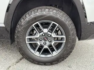 GMC Terrain 2026 4x4 AT4 4dr SUV