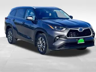 2023 Toyota Highlander Hybrid XLE