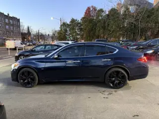 2015 Infiniti Q70 3.7